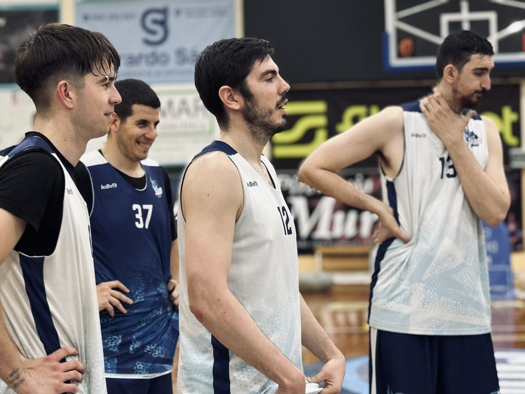 Foto de Mendiola, Toledo, Ferragut y Tendero en un entrenamiento.